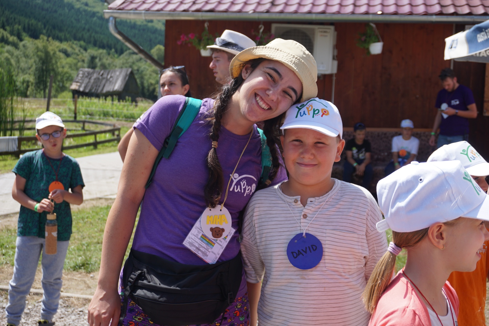 https://www.yuppicamp.ro/Dăm startul înscrierii voluntarilor în taberele de vară!